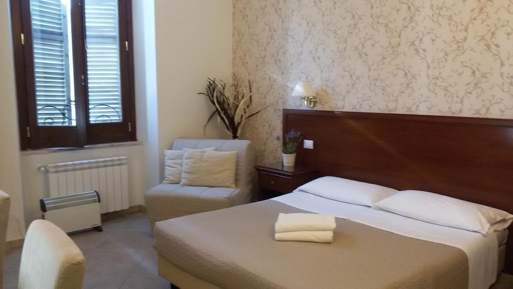 Mrs Julie Guesthouse Rome Extérieur photo